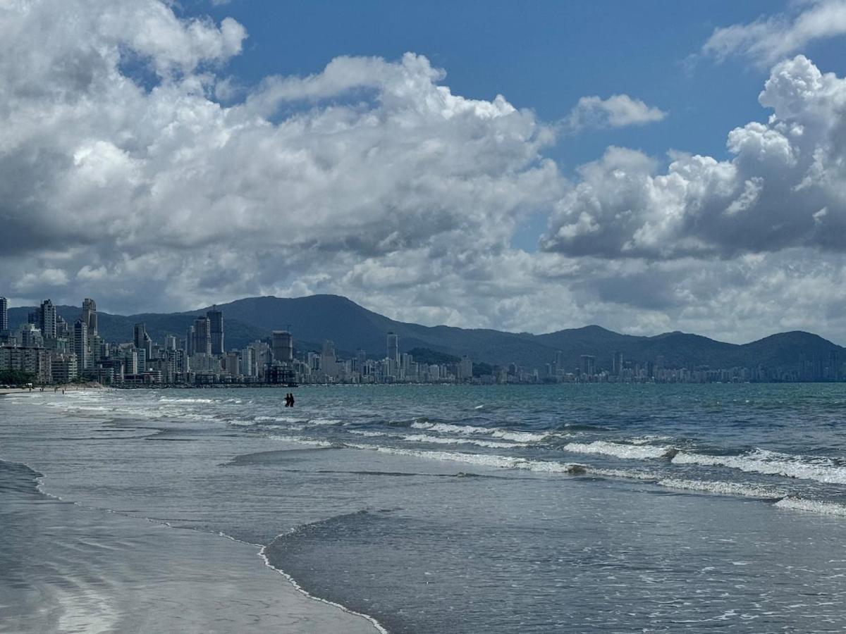150M Da Praia Pereque, 3 Quartos, Amplo E Aconchegante بورتو بيلو المظهر الخارجي الصورة